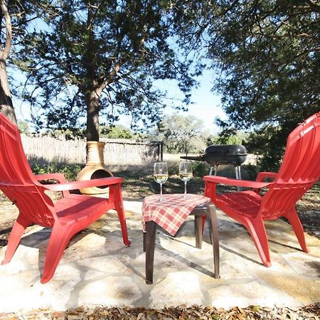 Cabins At Flite Acres - Texas Sage Wimberley Εξωτερικό φωτογραφία